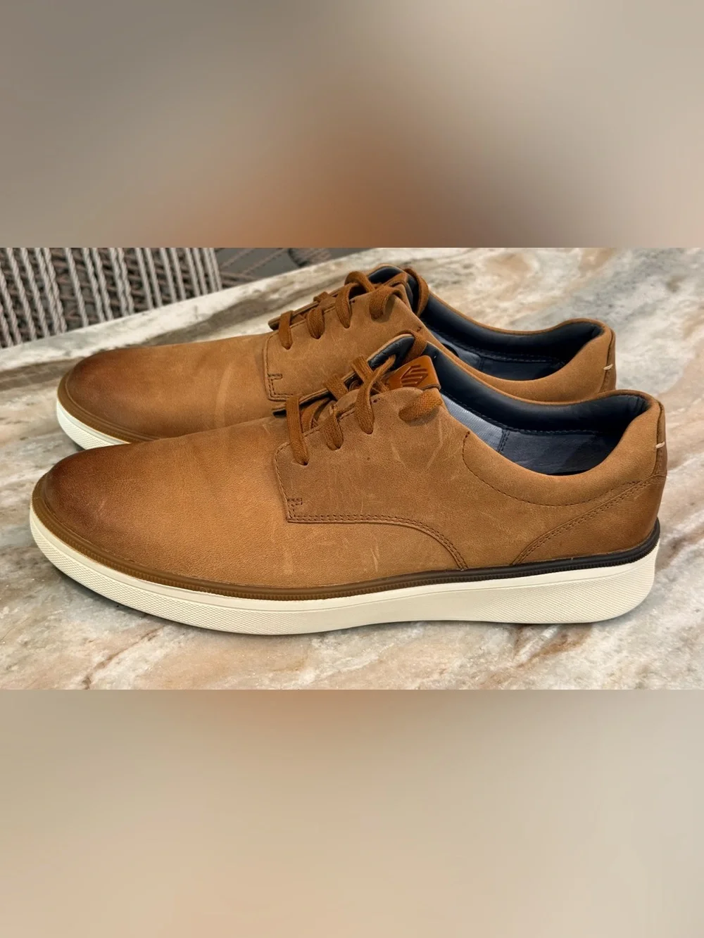 Men’s JOHNSTON & MURPHY XC4 tan oil rubbed leather oxfords- Size 11.5